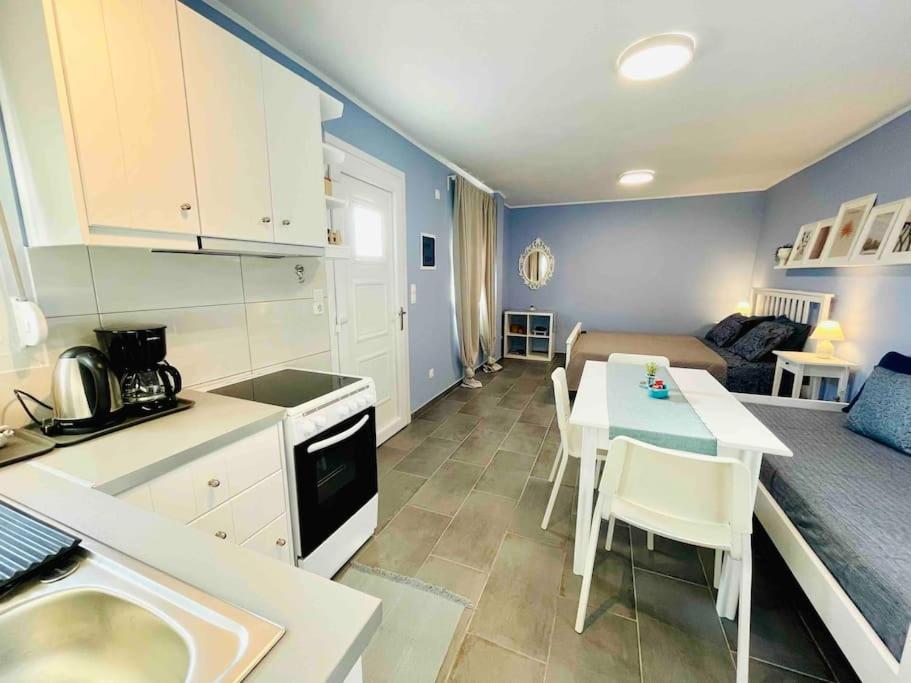 Cozy, Newly Renovated Apartment In Gavrio. Dış mekan fotoğraf